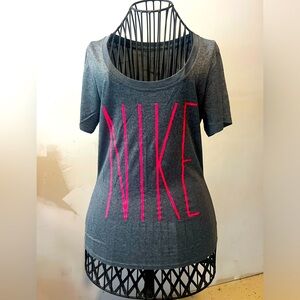 NIKE T-shirt, size XS.